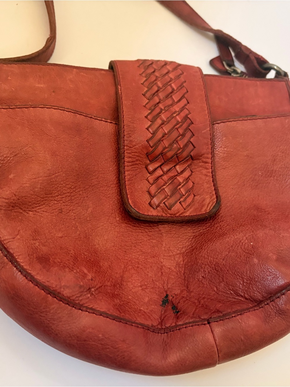 Anthropologie  Vilenca Holland Red Woven-Flap Leather Shoulder bag